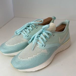 Woman’s Nike Running Shoe